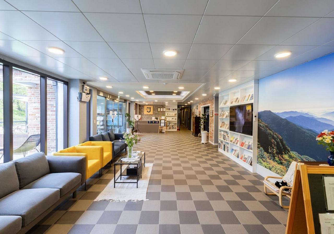 Hotel Camp Jirisan Parkview Gurye Exterior foto