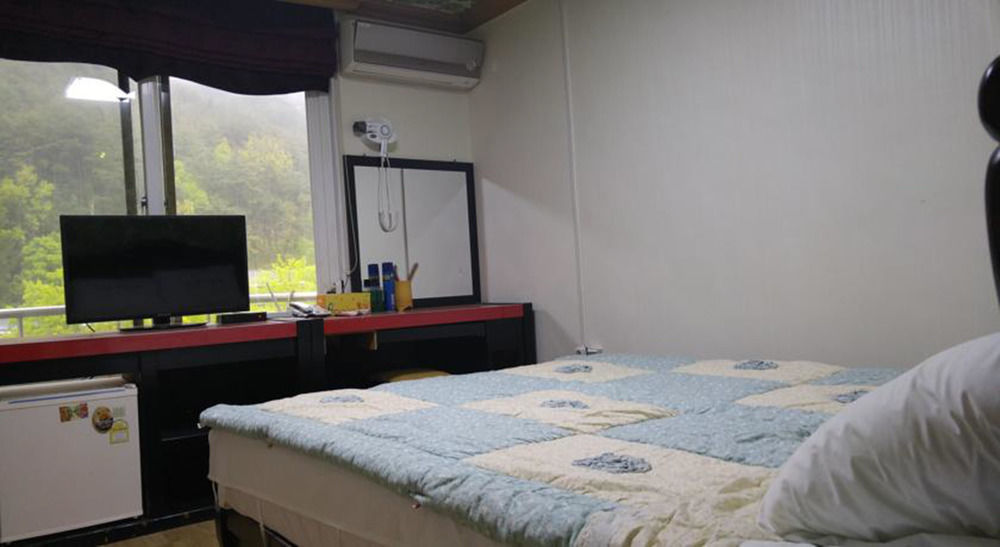 Hotel Camp Jirisan Parkview Gurye Exterior foto